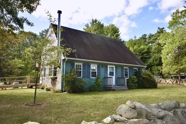 53 Acushnet Rd, Mattapoisett, MA 02739