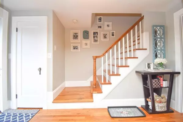 Springfield, MA 01118,271 Gifford St