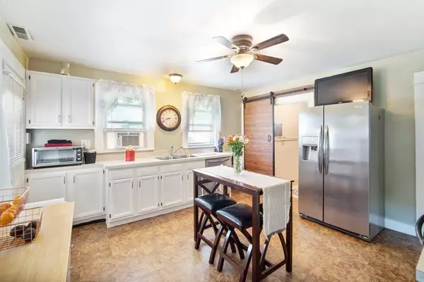 Springfield, MA 01104,280 Tremont St