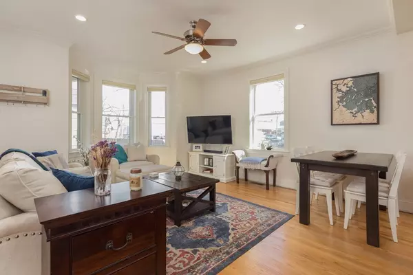 Waltham, MA 02453,87 Ash St #1