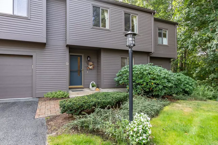 401 Colonial Dr #22, Ipswich, MA 01938