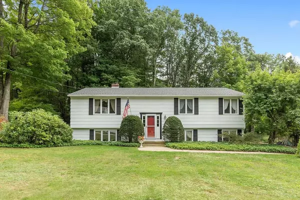 129 Lakewood Dr, Athol, MA 01331