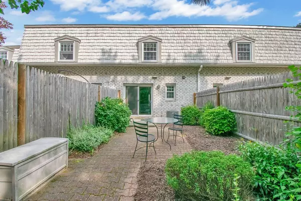 Agawam, MA 01001,60 Corey Colonial #60