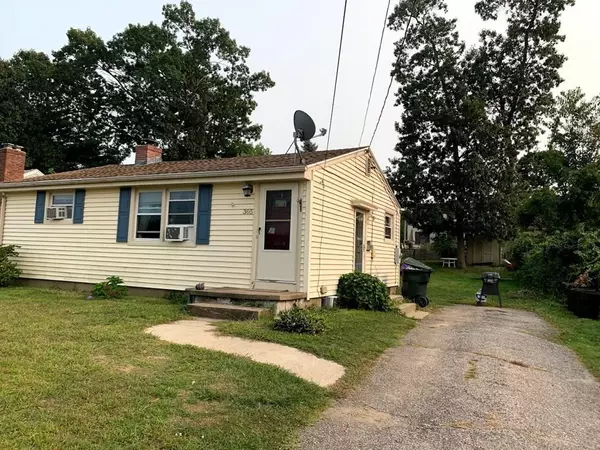 305 Surrey Rd, Springfield, MA 01118