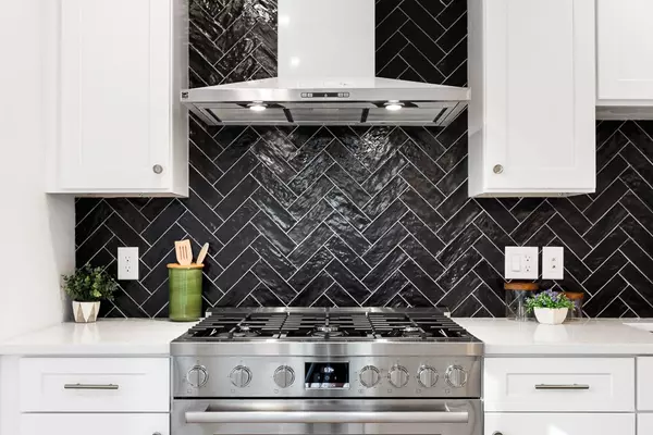 Arlington, MA 02474,14 Beacon St #14