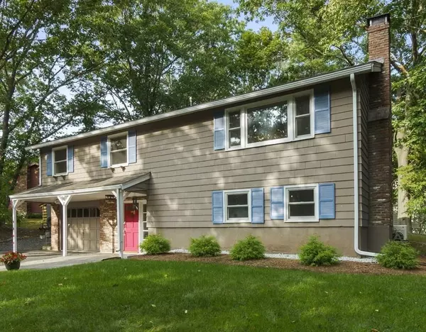 3 Olde Surrey Dr, Acton, MA 01720