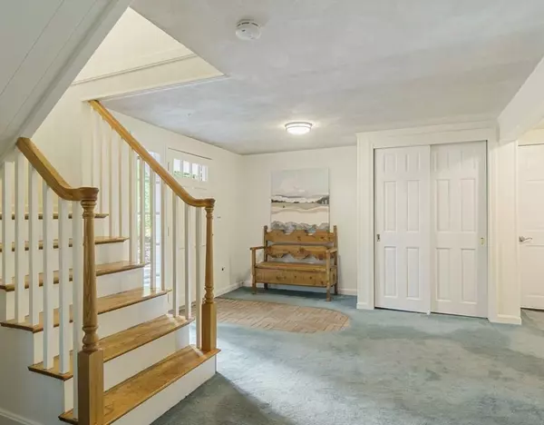 Acton, MA 01720,3 Olde Surrey Dr