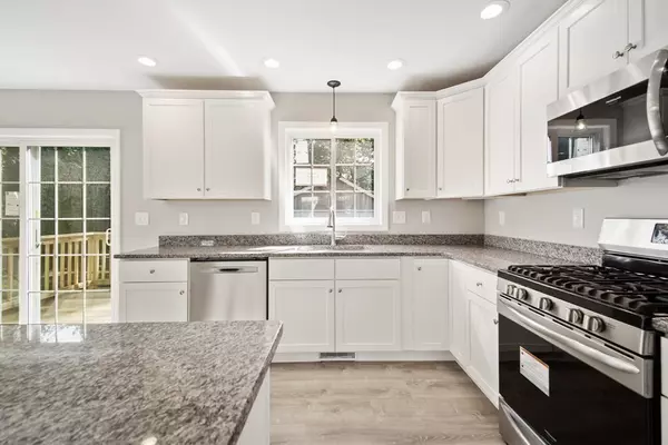 Springfield, MA 01108,42 Chase Ave