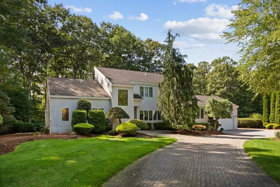 31 Wildewood Drive, Lynnfield, MA 01940