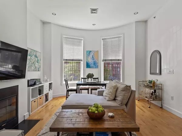 684 Massachusetts Ave #2, Boston, MA 02118