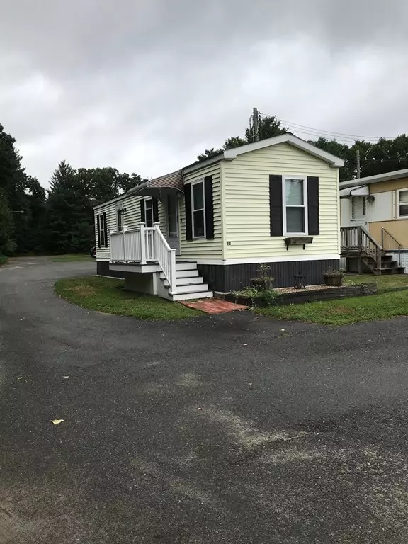 1044 Phillips Rd #22, New Bedford, MA 02745