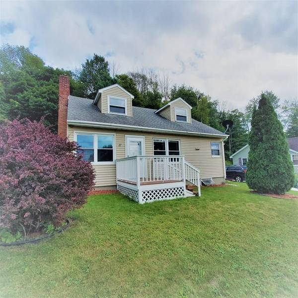 27 Westview Rd, Lanesborough, MA 01237