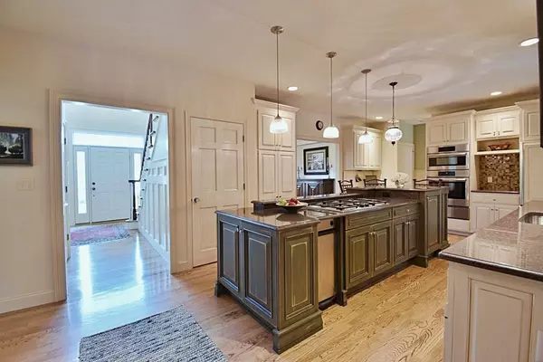 Westborough, MA 01581,4 Gale Meadow Way