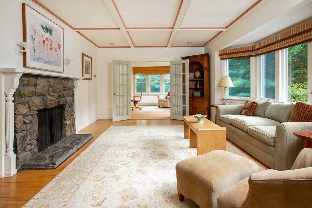 Newton, MA 02468,288 Waban Ave