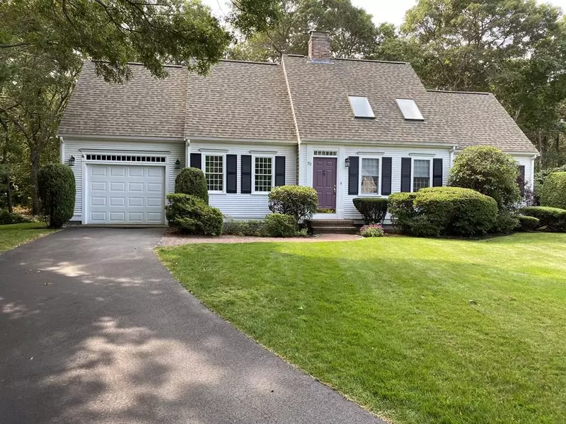 20 Myrica Ln, Barnstable, MA 02601