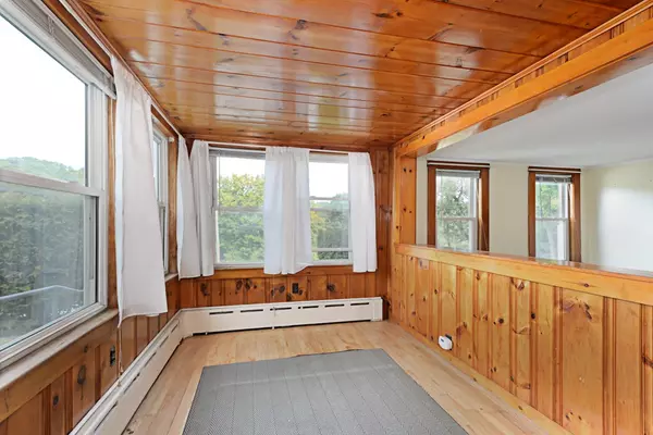 Clinton, MA 01510,56 Boylston St