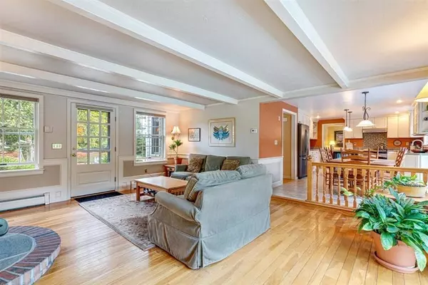 Mattapoisett, MA 02739,17 Hitching Post Road