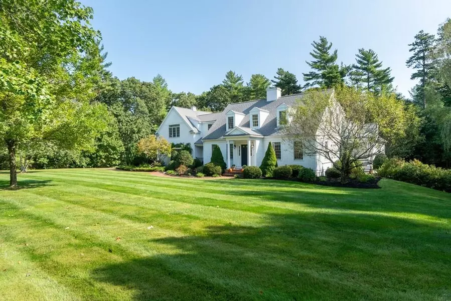 3 Clearing Farm Rd, Kingston, MA 02364