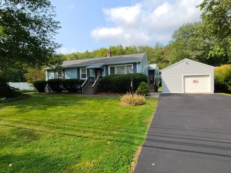 58 Putnam Hill Rd, Sutton, MA 01590