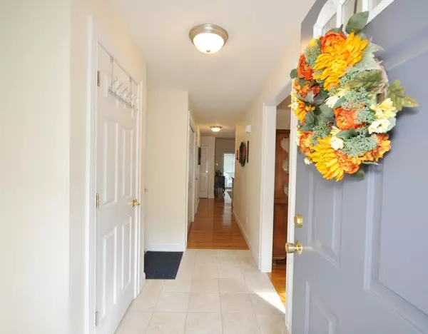 Boxborough, MA 01719,98 Summer Rd #98