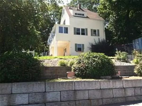 12 Overlea Ave, Saugus, MA 01906