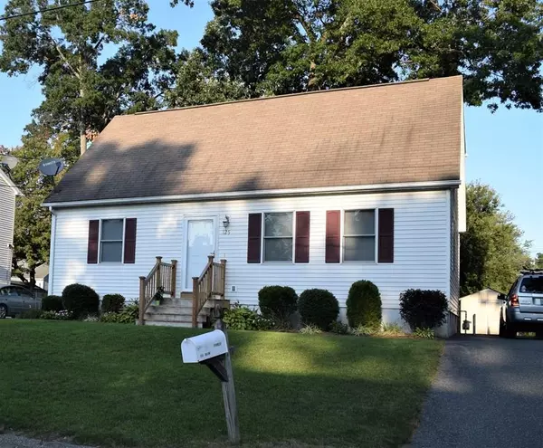 125 Odion St, Springfield, MA 01118