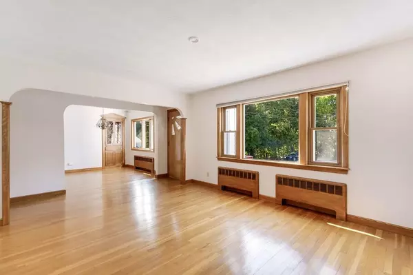 Woburn, MA 01801,20 Innitou Rd