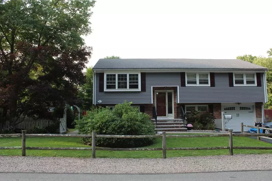 43 Stoughton St, Randolph, MA 02368
