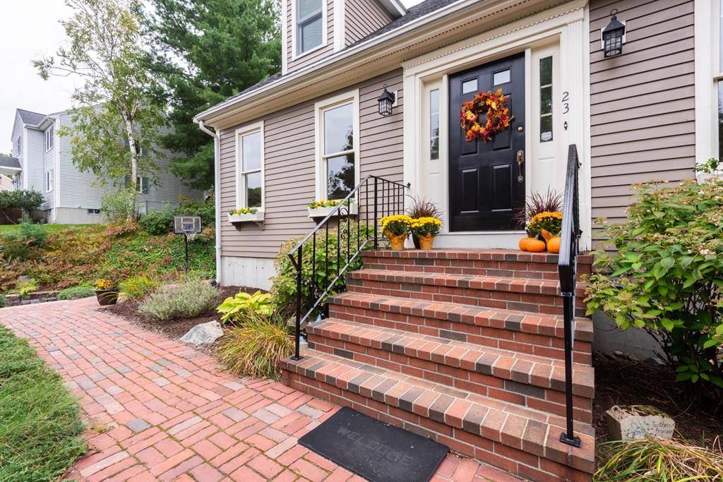 23 Pheasantwood Drive, Wakefield, MA 01880