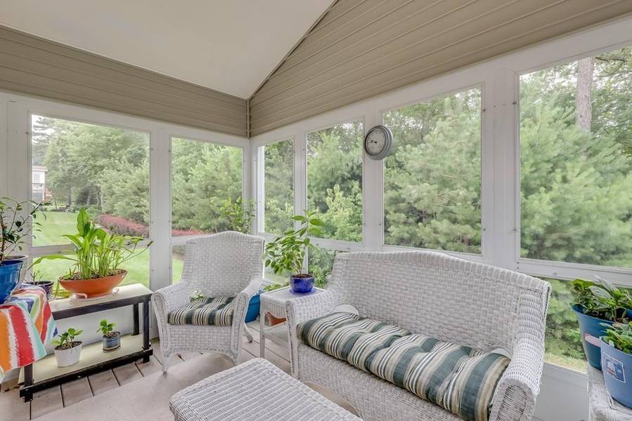 55 Champlain Circle, Plymouth, MA 02360