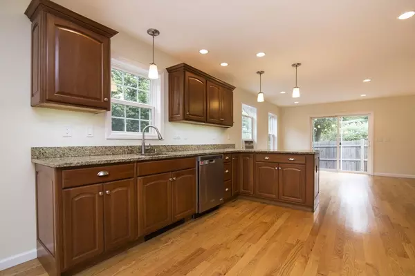 Rockport, MA 01966,89 High St #B