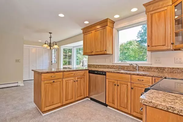 Millis, MA 02054,40 Crestview Dr