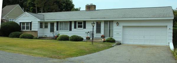 50 Windsor Park Rd, Lowell, MA 01852