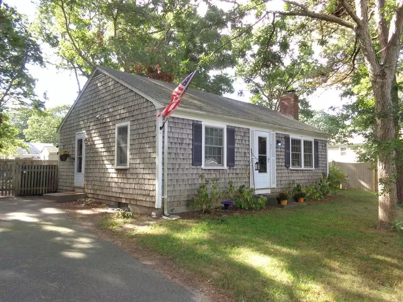 27 Fast Brook Rd, Yarmouth, MA 02673