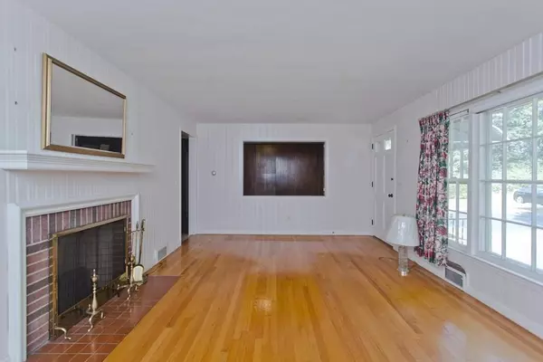 Springfield, MA 01119,48 Collingwood Rd
