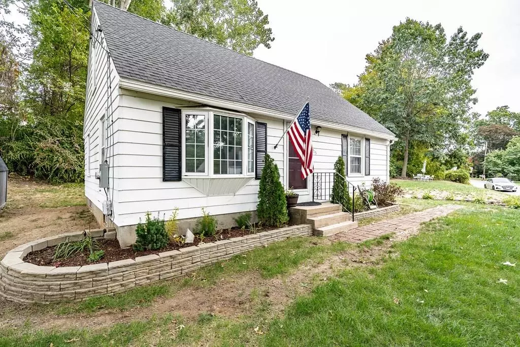 West Springfield, MA 01089,215 Hillcrest Ave