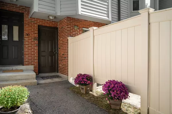 32 Regent Circle #32, Brookline, MA 02445