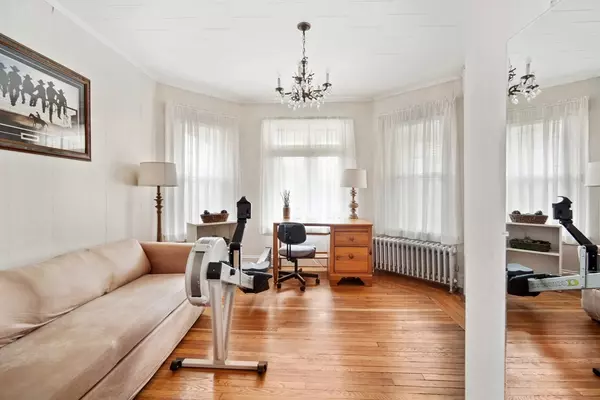 Springfield, MA 01104,64-66 Cleveland St