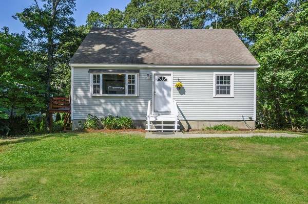 Falmouth, MA 02536,37 Edgewater Drive West