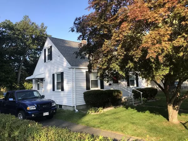 94 Midway St, Springfield, MA 01151