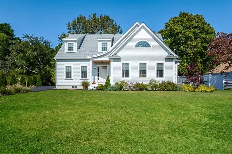 9 Hillcrest Rd, Kingston, MA 02364