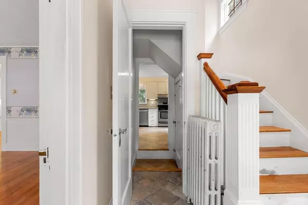 Medford, MA 02155,93 Aquavia Rd