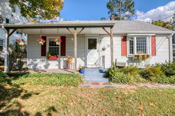 29 Harkness Ave, Springfield, MA 01118