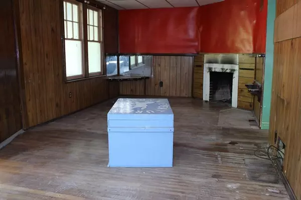 Springfield, MA 01109,264 Denver Street