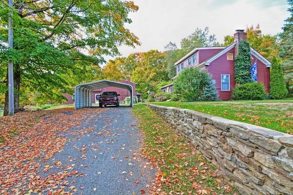 Warren, MA 01083,24 Southbridge Road Ext