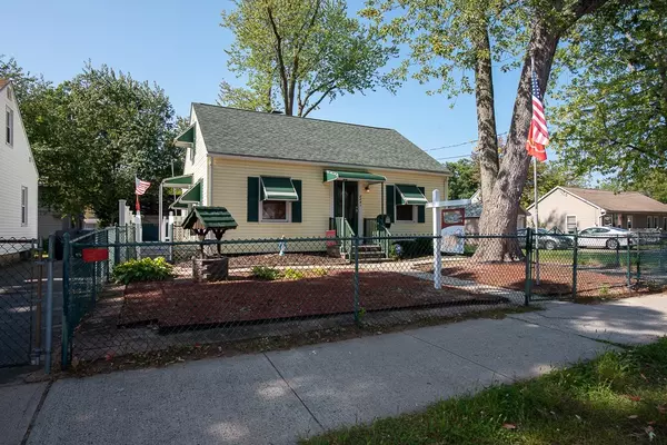 228 Merrimac Ave, Springfield, MA 01104