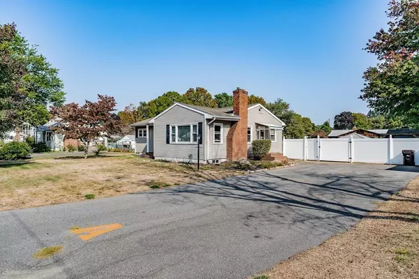 Agawam, MA 01001,22 Florida Dr