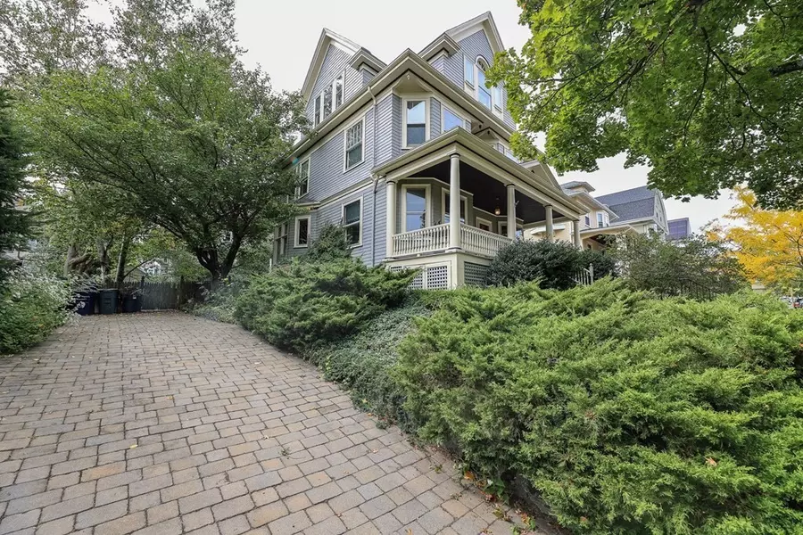 58 Fletcher St, Boston, MA 02131