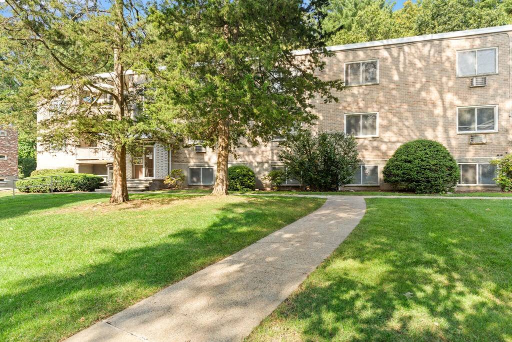 Waltham, MA 02452,44 Lionel Ave #B