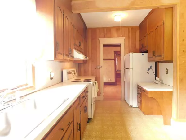 Springfield, MA 01151,49 Parker St